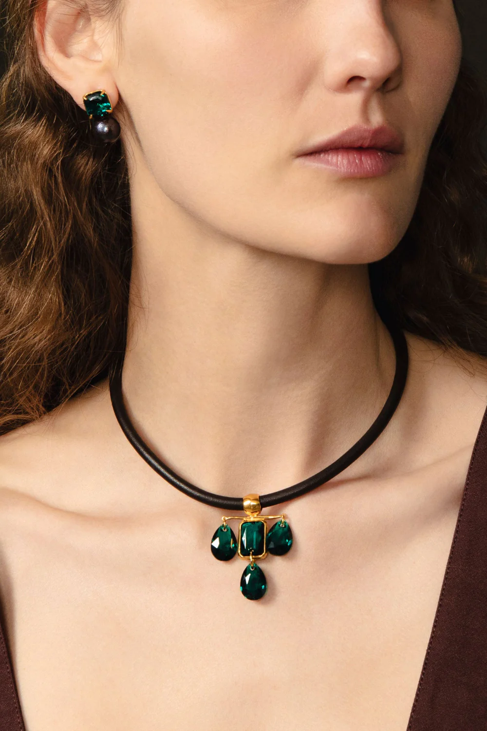 Caroline Collar Necklace Emerald Crystal - Image 2